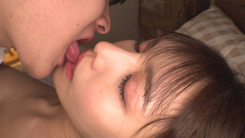 【無料体験】 社飲みでつぶれた同僚をお持ち帰りしてドロ酔い性交。ボクを彼氏だと思っているらしく濃厚ベロチュウし放題でまさかの生ハメOK!ピストン中に酔い冷めしたけどお互いイク寸前の腰振りを止められずそのまま朝まで中出し!